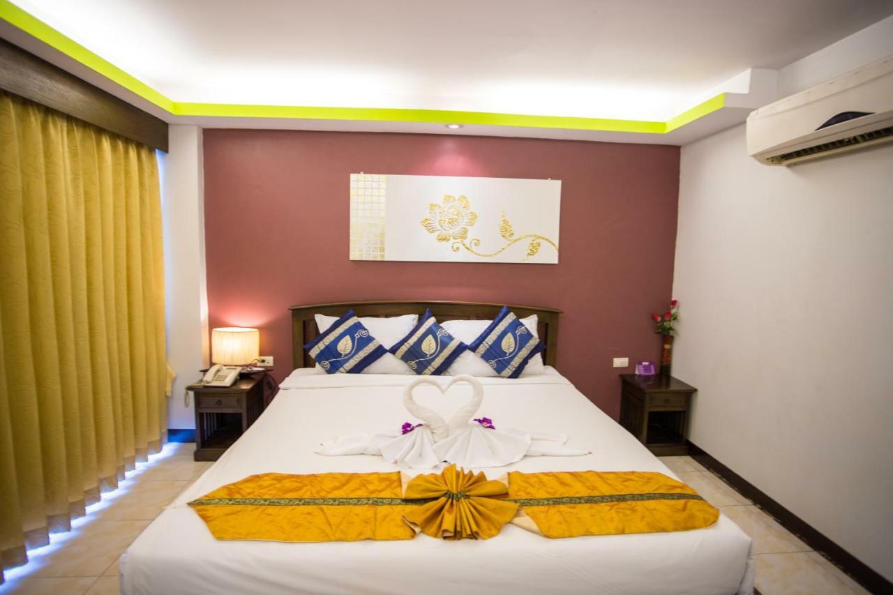 The Luxur Boutique Hotel Patong Exterior foto