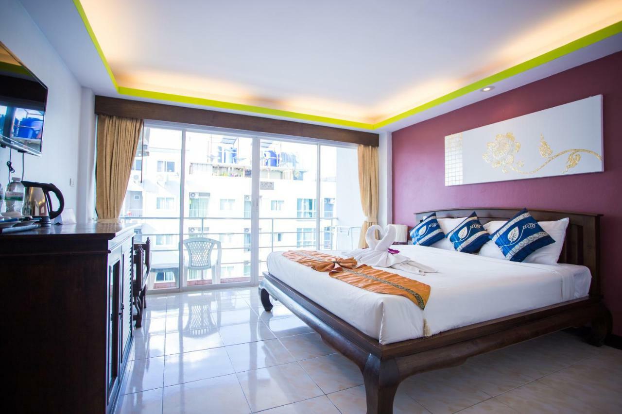 The Luxur Boutique Hotel Patong Exterior foto